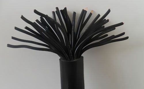 控制电缆在布线时,要注意哪些方面